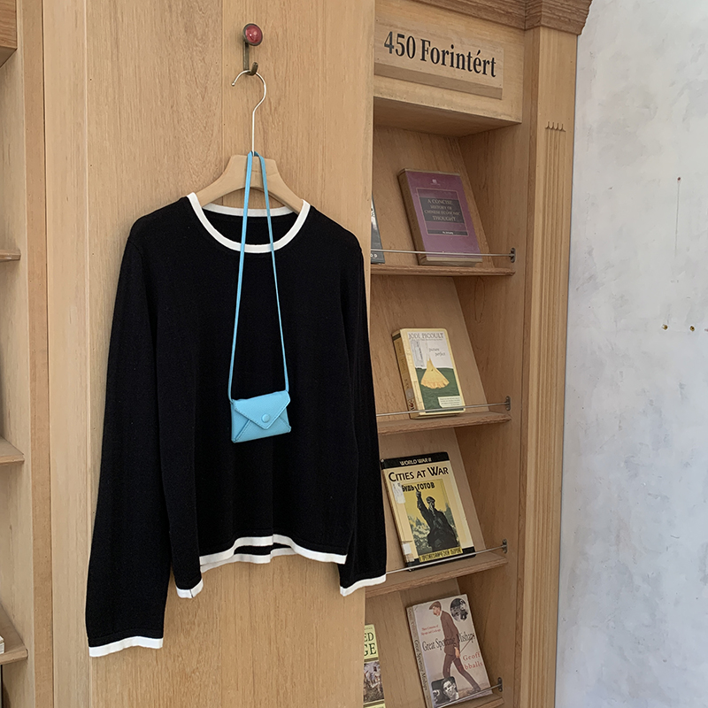 เสื้อผู้หญิงคอโอ แขนยาว ผ้าฝ้า - Wallpaper บทวิจารณ์และราคา